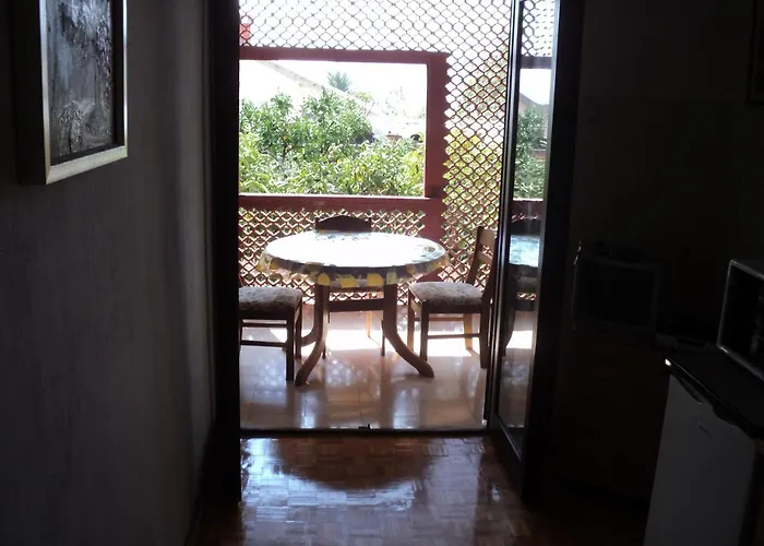 Tanjuska 公寓 库希斯特